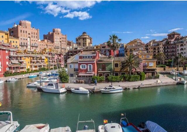Valencia Beach Room With Private Bathroom Coliving Port Saplaya Eksteriør bilde